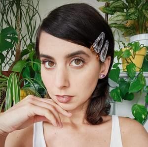 Meet your Posher, Sarina